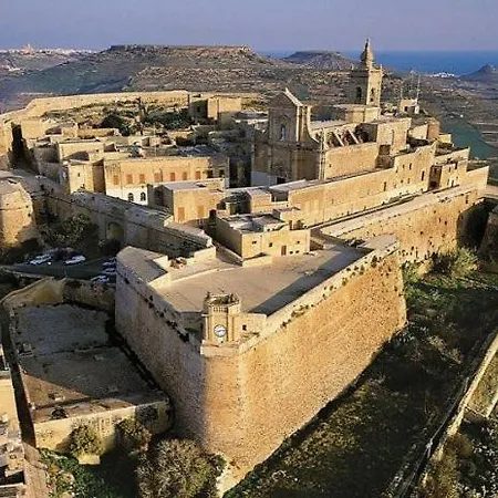 3-bedroom With Views In Iz-zebbug, Gozo Apartment