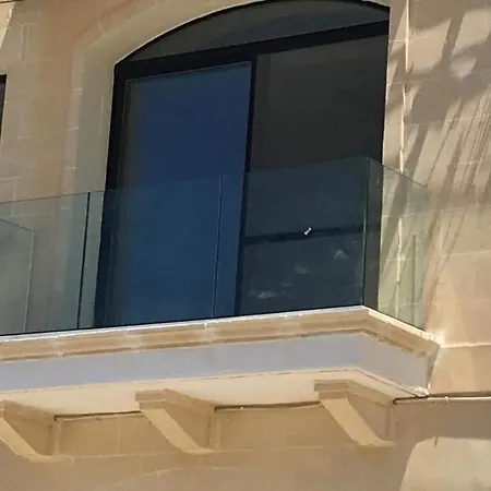 3-bedroom With Views In Iz-zebbug, Gozo Apartman *